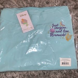 Disney Stitch Shoppe Peter Pan Mermaid Embroidered Dizzy Fashion Top and pin
